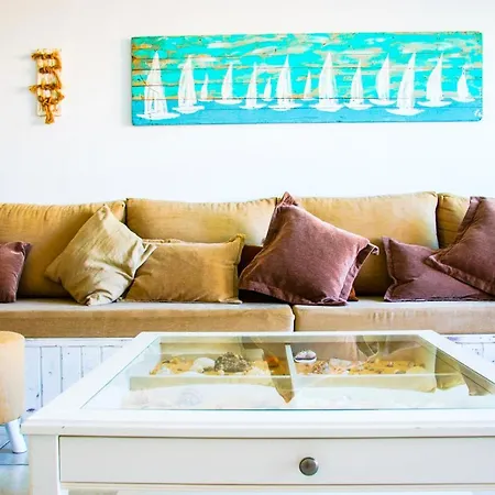 Casa Ada カレタ・デ・ファマラ